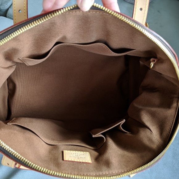Authentic Louis Vuitton Tivoli GM - Picture 3 of 7